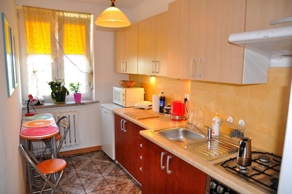 Cozy Apartment In Tarnów Kültér fotó